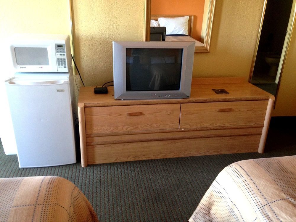 Economy Inn Литъл Рок Екстериор снимка