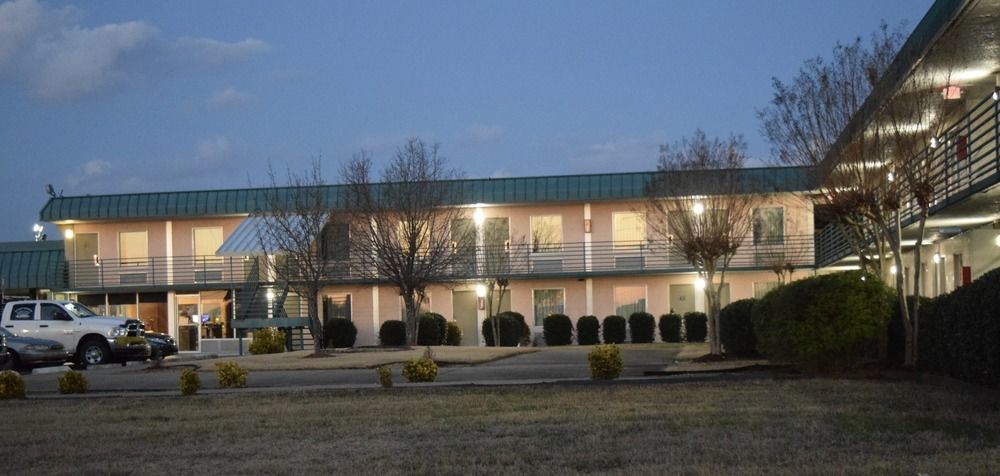 Economy Inn Литъл Рок Екстериор снимка